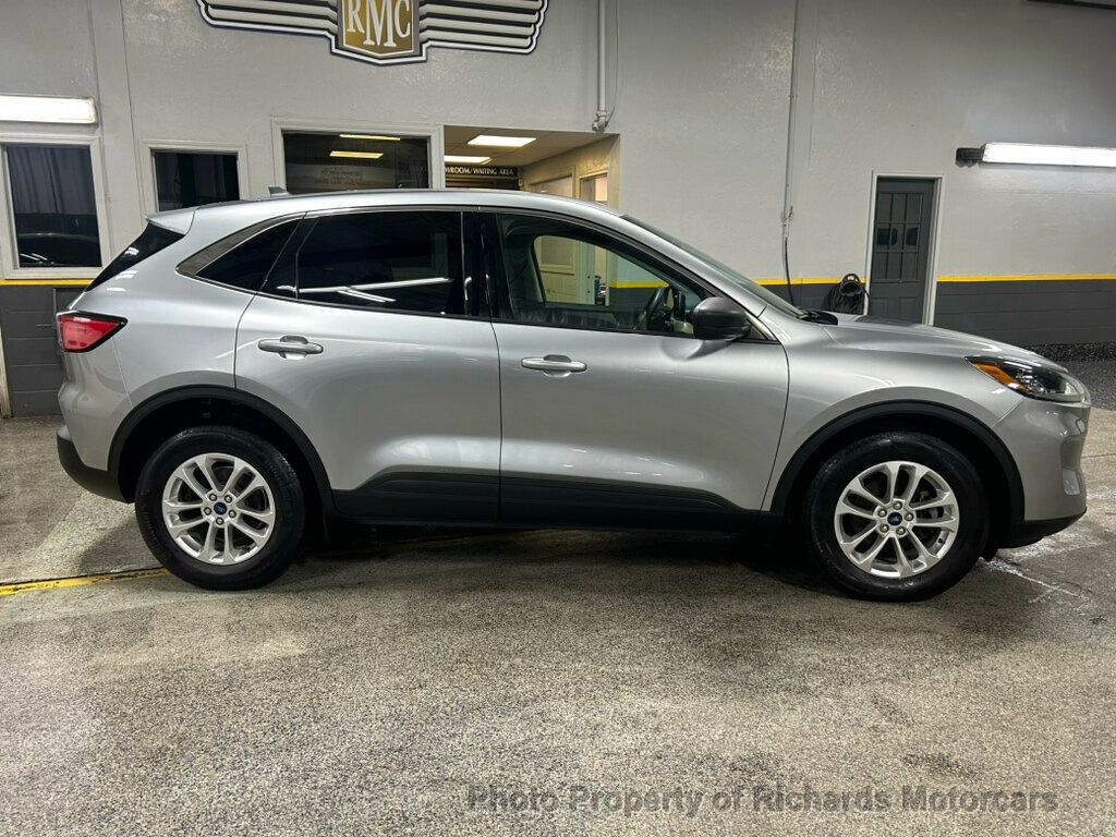 2022 Ford Escape SE Hybrid AWD - 22996854 - 1