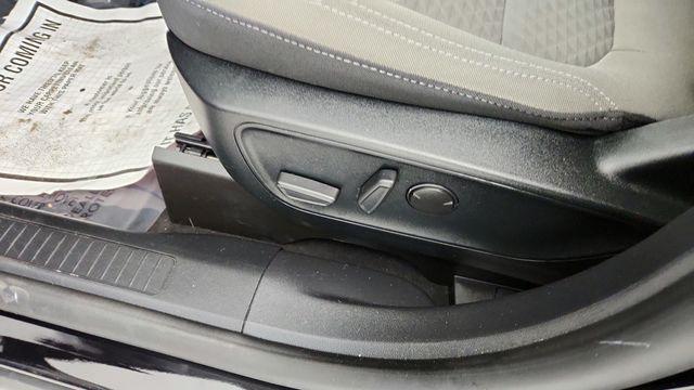 2022 Ford Escape SE Hybrid AWD with Sport Appearance & Convenience Packages - 22951180 - 10