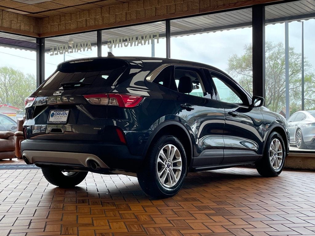 2022 Ford Escape SE Hybrid FWD - 23014769 - 9