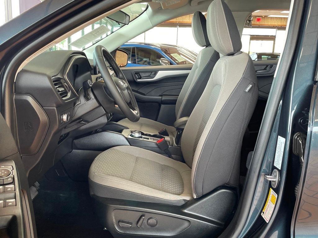 2022 Ford Escape SE Hybrid FWD - 23014769 - 10