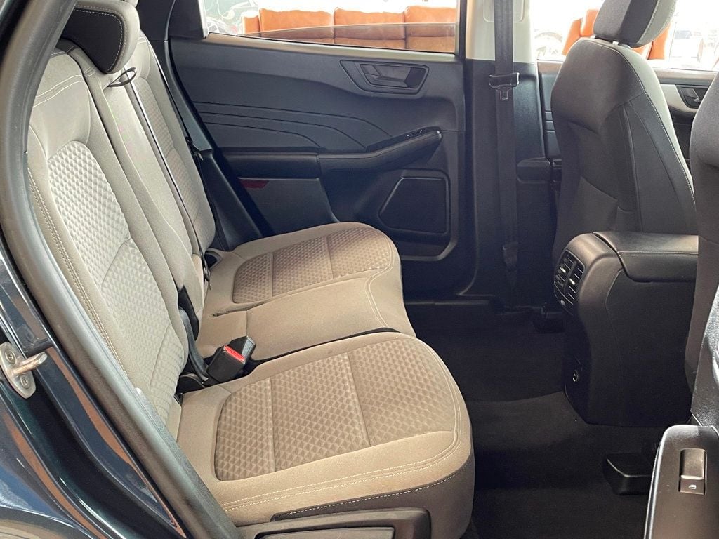 2022 Ford Escape SE Hybrid FWD - 23014769 - 18