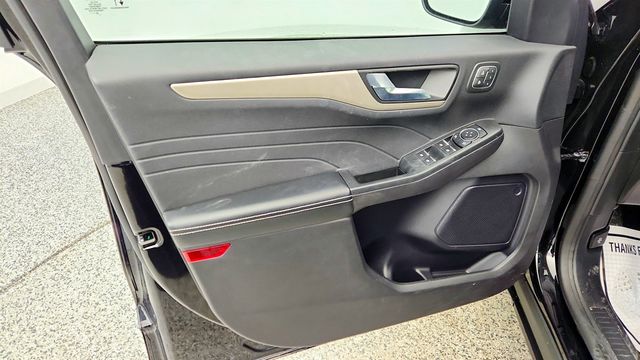 2022 Ford Escape SEL AWD w/ Panoramic Roof, Technology Pkg & Co-Pilot360 Assist+ - 22978802 - 10