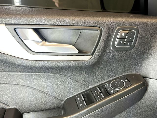 2022 Ford Escape SEL FWD - 23057560 - 17