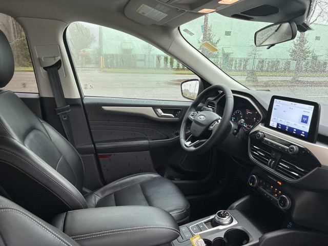 2022 Ford Escape SEL FWD - 22995625 - 22