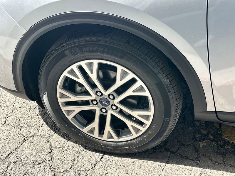 2022 Ford Escape SEL Hybrid AWD - 22977623 - 11