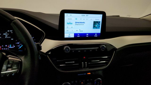 2022 Ford Escape SE with Sport Appearance, Convenience & Cold Weather Packages - 22971765 - 16