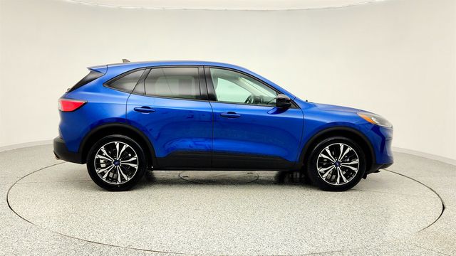 2022 Ford Escape SE with Sport Appearance, Convenience & Cold Weather Packages - 22971765 - 3