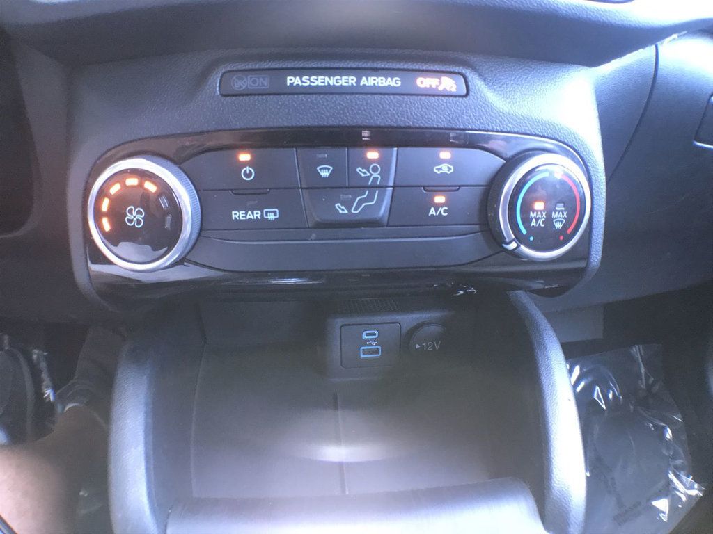 2022 Ford Escape S photo 18