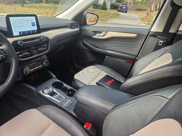 2022 Ford Escape Titanium AWD - 22944263 - 14