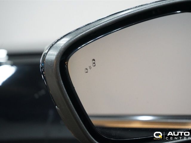 2022 Ford Escape Titanium Hybrid AWD - 22954407 - 11