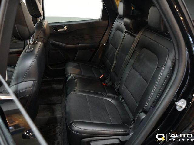 2022 Ford Escape Titanium Hybrid AWD - 22954407 - 30