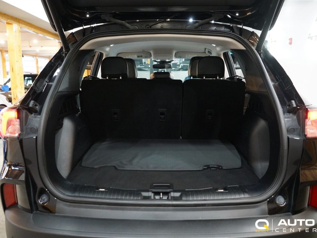 2022 Ford Escape Titanium Hybrid AWD - 22954407 - 31