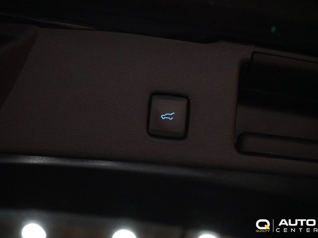 2022 Ford Escape Titanium Hybrid AWD - 22954407 - 32