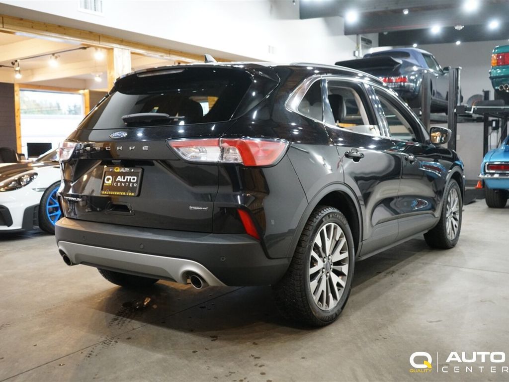 2022 Ford Escape Titanium Hybrid AWD - 22954407 - 3