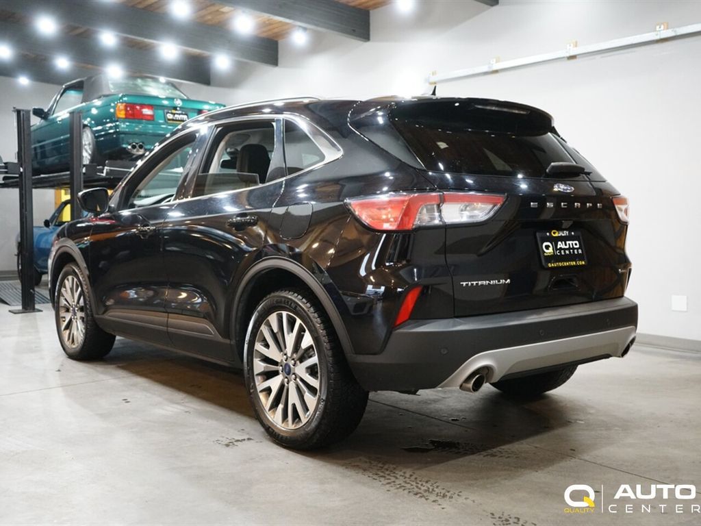 2022 Ford Escape Titanium Hybrid AWD - 22954407 - 6