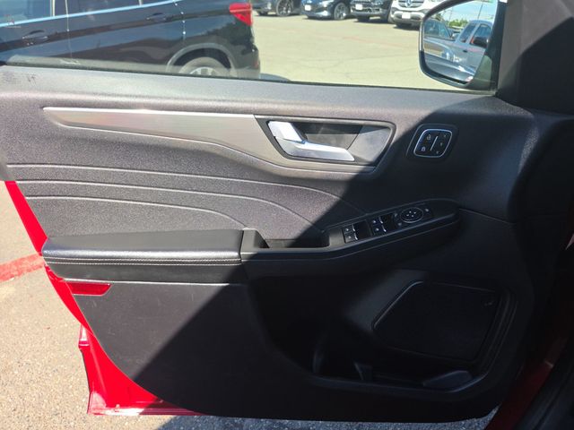 2022 Ford Escape Titanium Hybrid AWD - 23042094 - 18