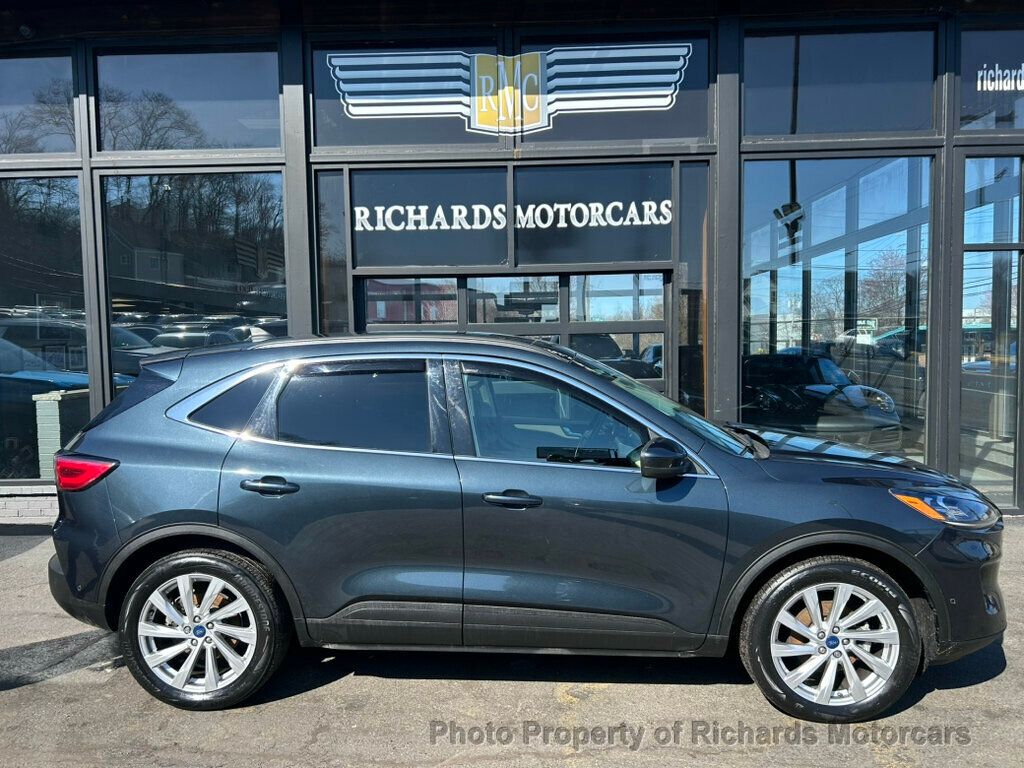 2022 Ford Escape Titanium Hybrid AWD - 23008079 - 0