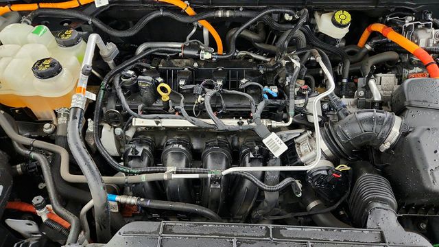 2022 Ford Escape Titanium Hybrid AWD - 22946099 - 26