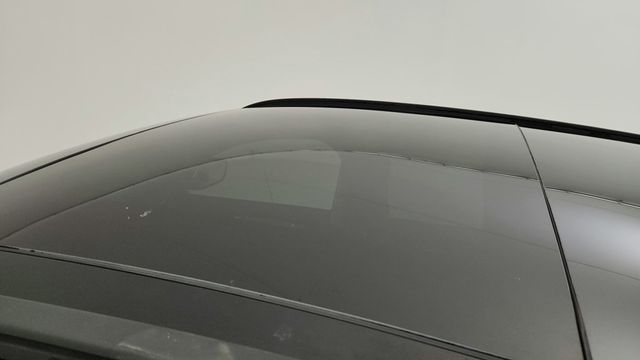 2022 Ford Escape Titanium Hybrid AWD with Elite Package & Panoramic Vista Roof - 22946099 - 9