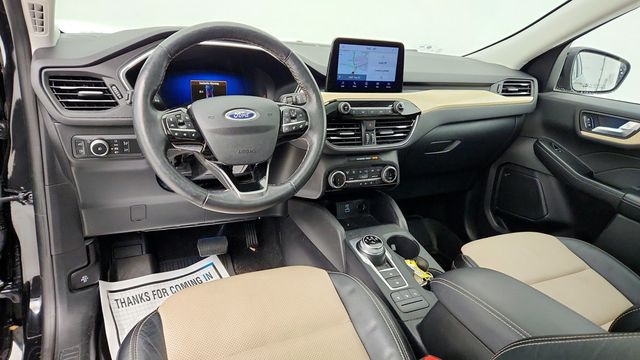2022 Ford Escape Titanium Hybrid AWD with Elite Package & Panoramic Vista Roof - 22946099 - 12