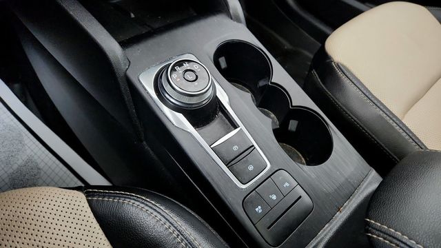 2022 Ford Escape Titanium Hybrid AWD with Elite Package & Panoramic Vista Roof - 22946099 - 16