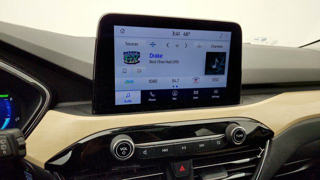 2022 Ford Escape Titanium Hybrid AWD with Elite Package & Panoramic Vista Roof - 22946099 - 17