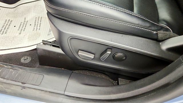 2022 Ford Escape Titanium Plug-In Hybrid FWD - 22971167 - 10