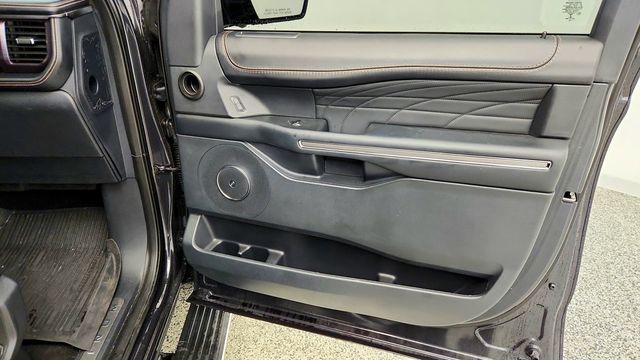 2022 Ford Expedition Platinum 4x4 w/ ControlTrac & Roof Rail Crossbars - 23088107 - 24