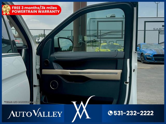 2022 Ford Expedition XLT Sport Utility 4D - 23029641 - 16
