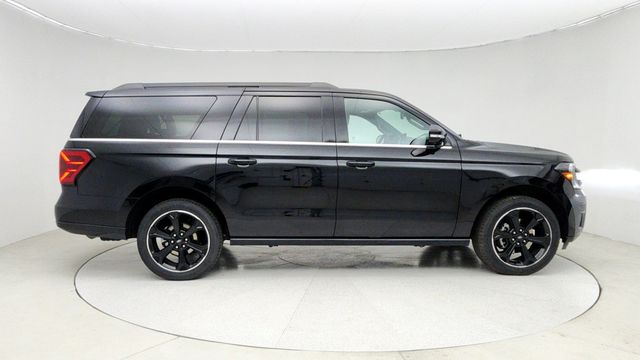 2022 Ford Expedition Max Limited 4x4 with Equipment 303A, 3.73 eLSD & 15.5'' Screen - 22942680 - 3