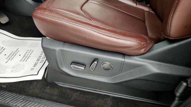 2022 Ford Expedition Max Limited 4x4 with Heavy-Duty Trailer Tow Package - 22950715 - 11