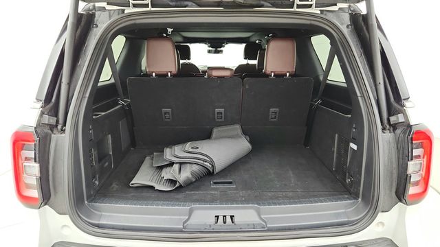 2022 Ford Expedition Max Limited 4x4 with Heavy-Duty Trailer Tow Package - 22950715 - 23