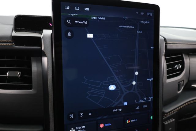 2022 Ford Expedition Max Platinum 4x4 with 22'' Chrome Polished Wheels - 22937485 - 15