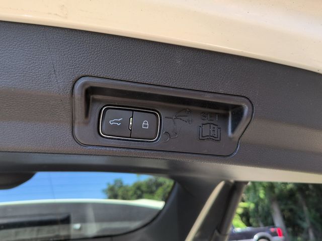 2022 Ford Explorer Limited - 23082407 - 16