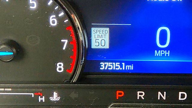 2022 Ford Explorer Limited 4WD w/ Equipment Group 301A & Twin Panel Moonroof - 23013136 - 14