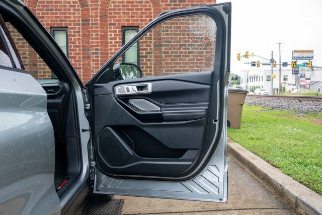 2022 Ford Explorer LocalTrade/ST-AWD/ST-HighPkg/TwinPanelMoonroof/BackupCamera - 23032073 - 41