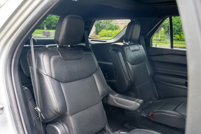 2022 Ford Explorer LocalTrade/ST-AWD/ST-HighPkg/TwinPanelMoonroof/BackupCamera - 23032073 - 51