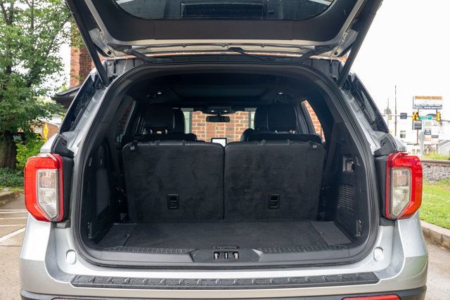 2022 Ford Explorer LocalTrade/ST-AWD/ST-HighPkg/TwinPanelMoonroof/BackupCamera - 23032073 - 52