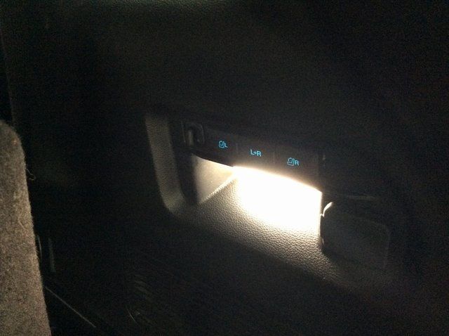 2022 Ford Explorer ST 4WD - 22899071 - 31