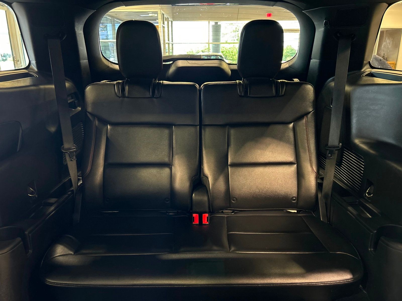 2022 Ford Explorer ST-Line photo 22