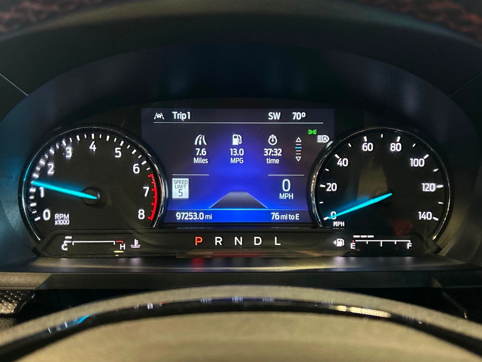 2022 Ford Explorer ST-Line photo 28
