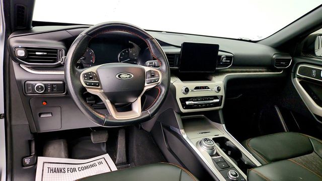 2022 Ford Explorer w/ Twin Panel Moonroof & Remote Window Operation - 23009692 - 12