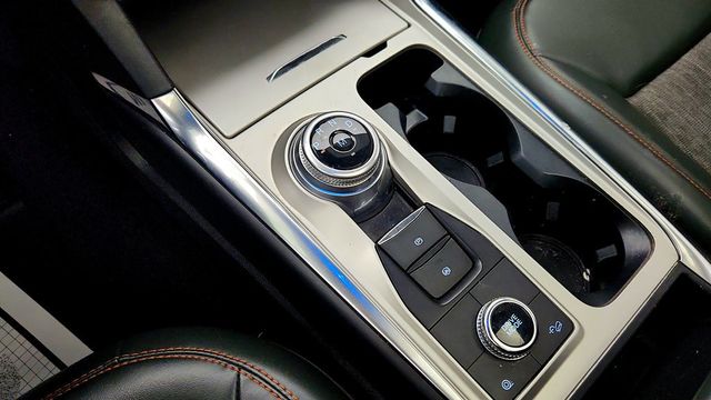 2022 Ford Explorer w/ Twin Panel Moonroof & Remote Window Operation - 23009692 - 16