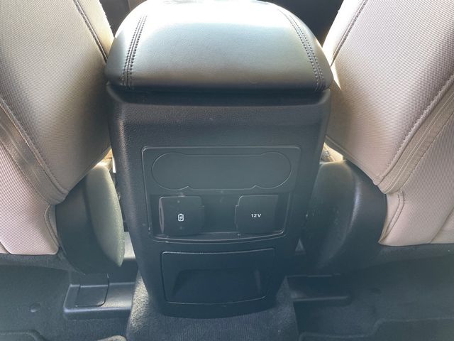 2022 Ford Explorer XLT - 23064987 - 23