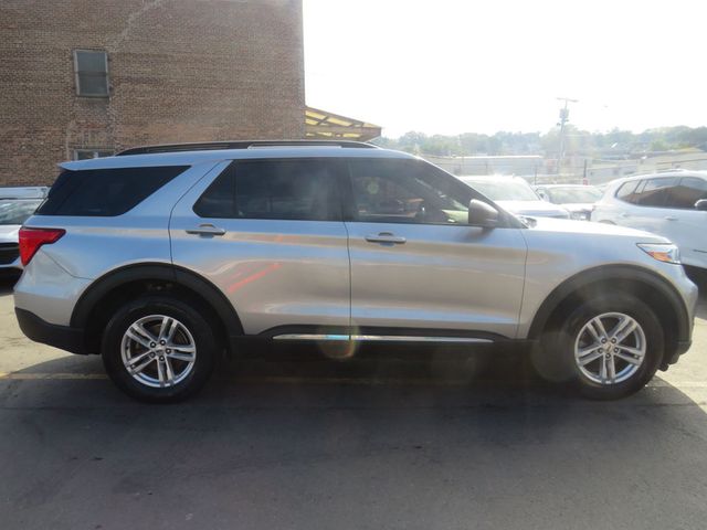 2022 Ford Explorer XLT 4WD - 22928759 - 3
