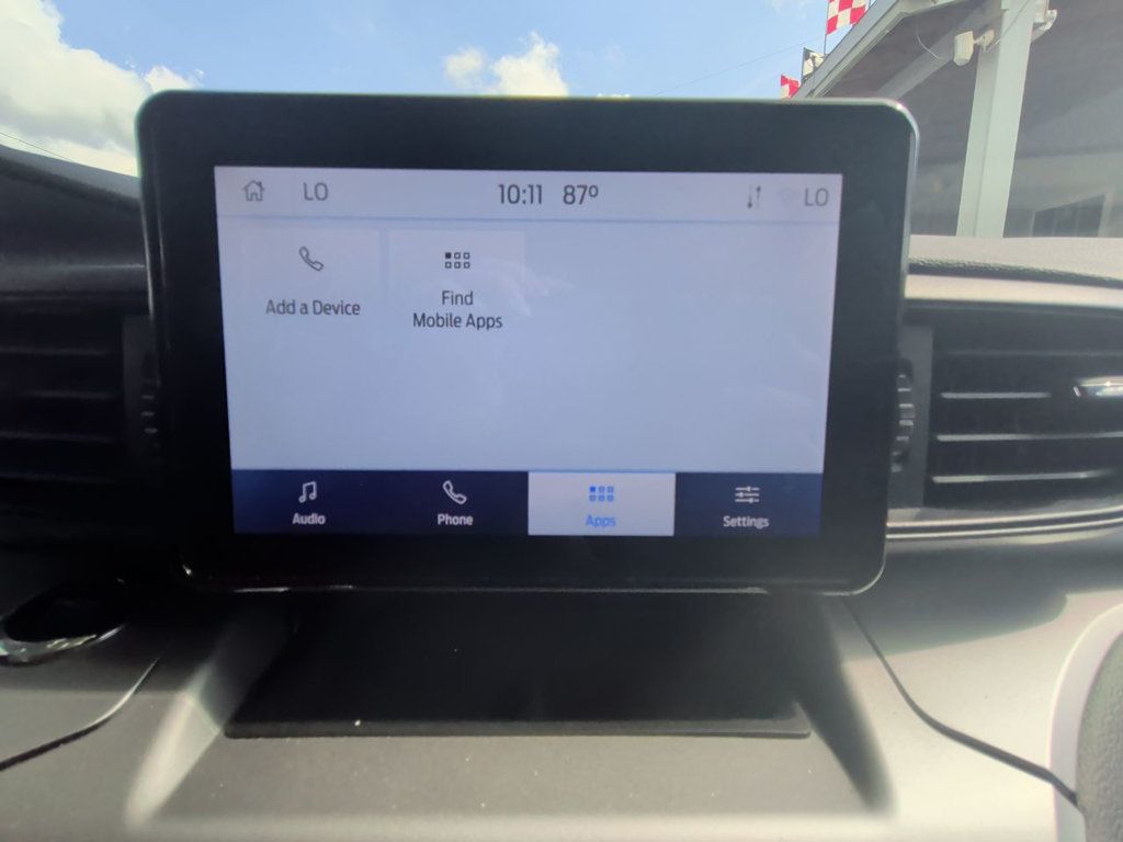 Ford Explorer XLT 4WD photo 19