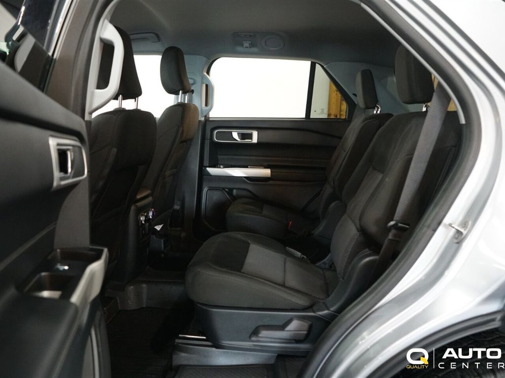 2022 Ford Explorer XLT 4WD - 23056546 - 22