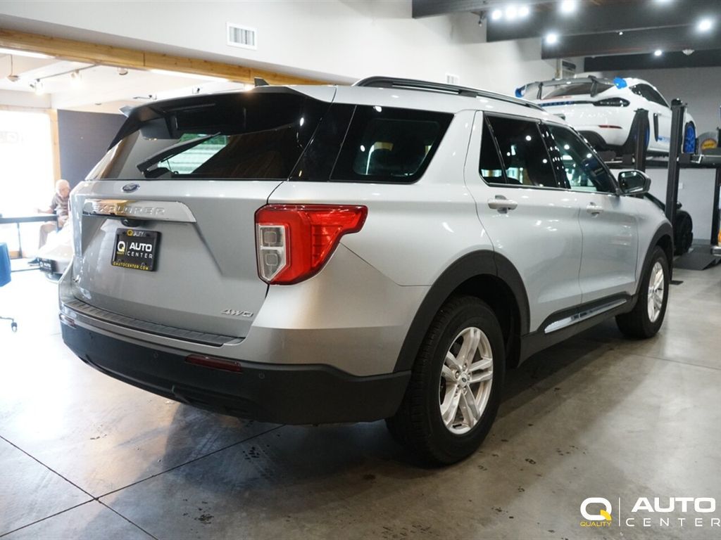 2022 Ford Explorer XLT 4WD - 23056546 - 3