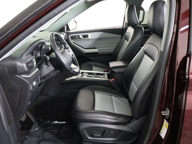 2022 Ford Explorer XLT 4WD - 23040129 - 31