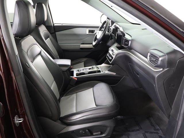 2022 Ford Explorer XLT 4WD - 23040129 - 32